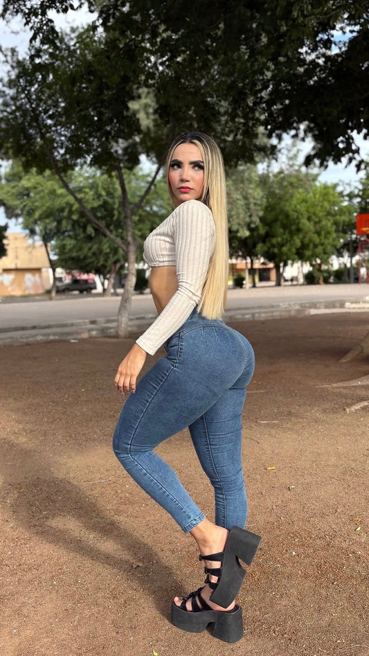 𝙏𝙀𝙇𝘼 𝙊𝙍𝙄𝙂𝙄𝙉𝘼𝙇 𝘾𝙊𝙇𝙊𝙈𝘽𝙄𝘼𝙉𝙊