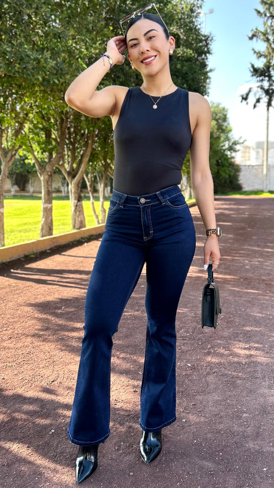 𝘾𝘼𝙈𝙋𝘼𝙉𝘼 𝘼𝙕𝙐𝙇 𝙋𝙀𝙏𝙍𝙊𝙇𝙀𝙊