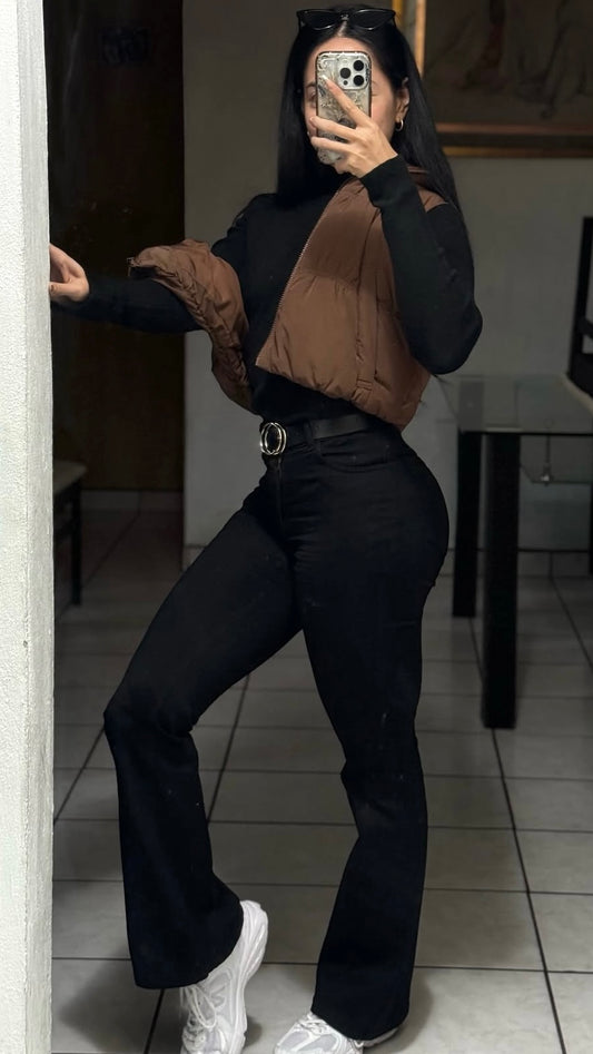 𝘾𝘼𝙈𝙋𝘼𝙉𝘼 𝙉𝙀𝙂𝙍𝙊 𝘾𝙊𝙉 𝘽𝙊𝙇𝙎𝘼𝙎