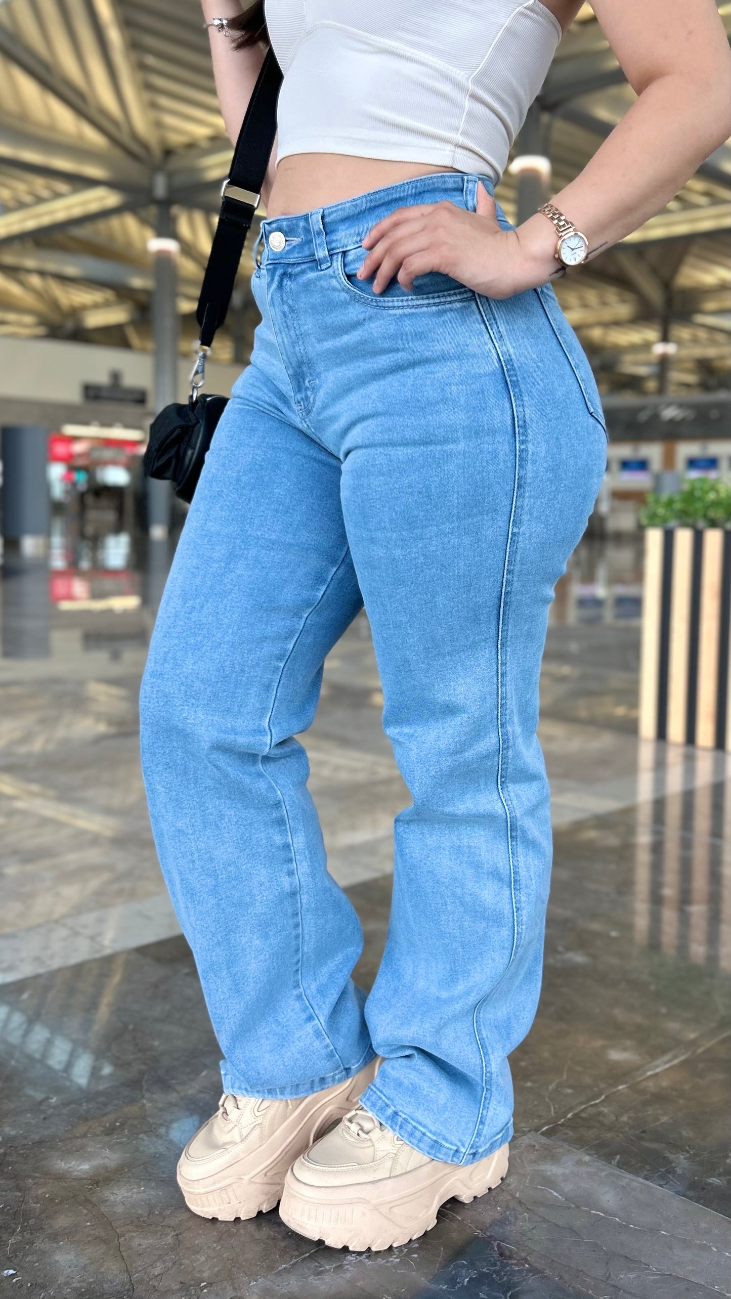 𝙏𝙀𝙇𝘼 𝙏𝘼𝙄𝙉𝙔 𝙈𝙊𝘿𝙀𝙇𝙊 𝘽𝘼𝙂𝙂𝙔