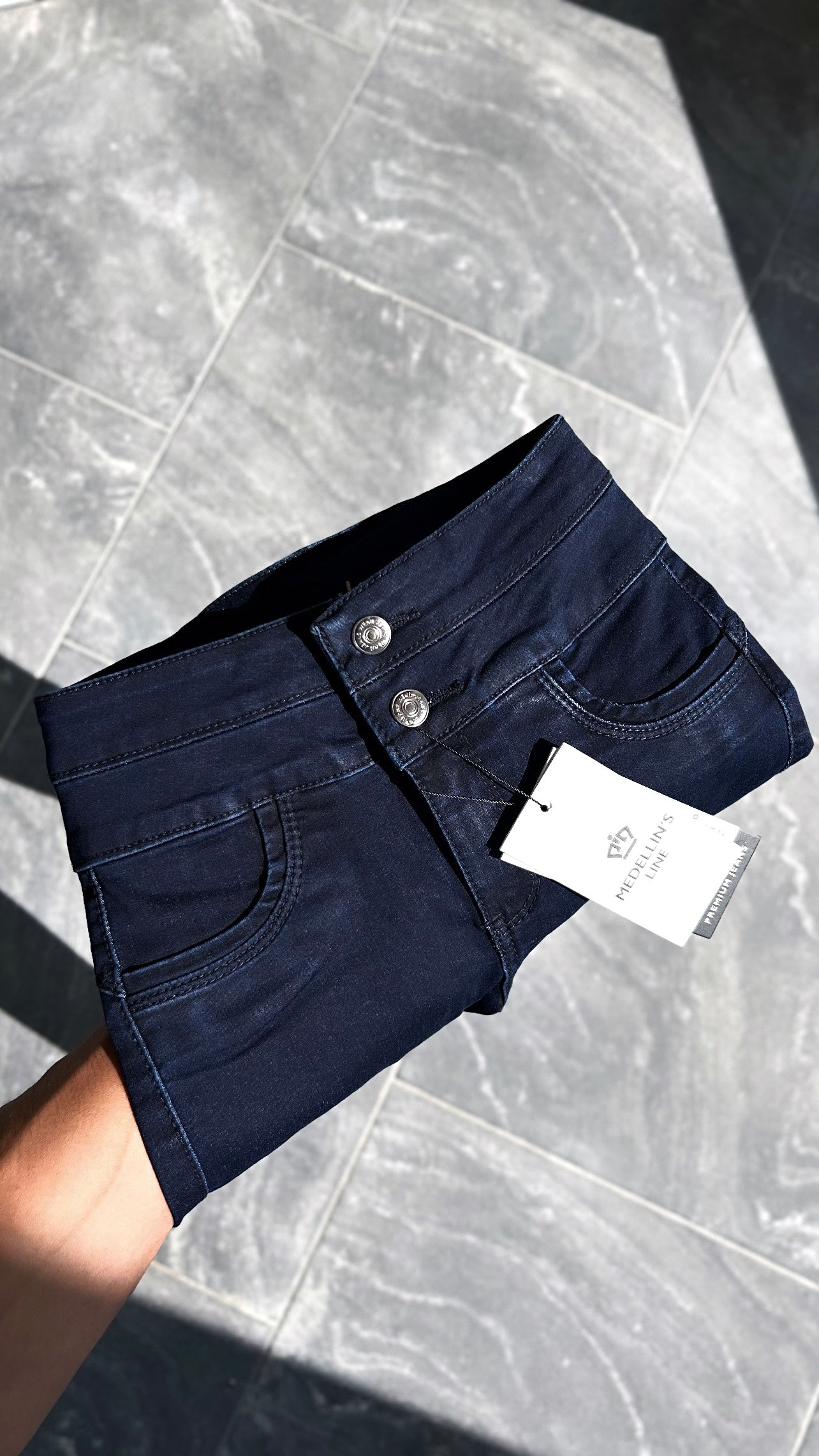 𝙏𝙀𝙇𝘼 𝙊𝙍𝙄𝙂𝙄𝙉𝘼𝙇 𝘽𝙇𝙐𝙀𝘽𝙇𝘼𝘾𝙆