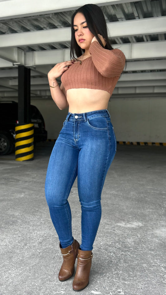 𝙏𝙀𝙇𝘼 𝙏𝘼𝙄𝙉𝙔 𝘼𝙕𝙐𝙇 𝘾𝙀𝙇𝙀𝙎𝙏𝙀