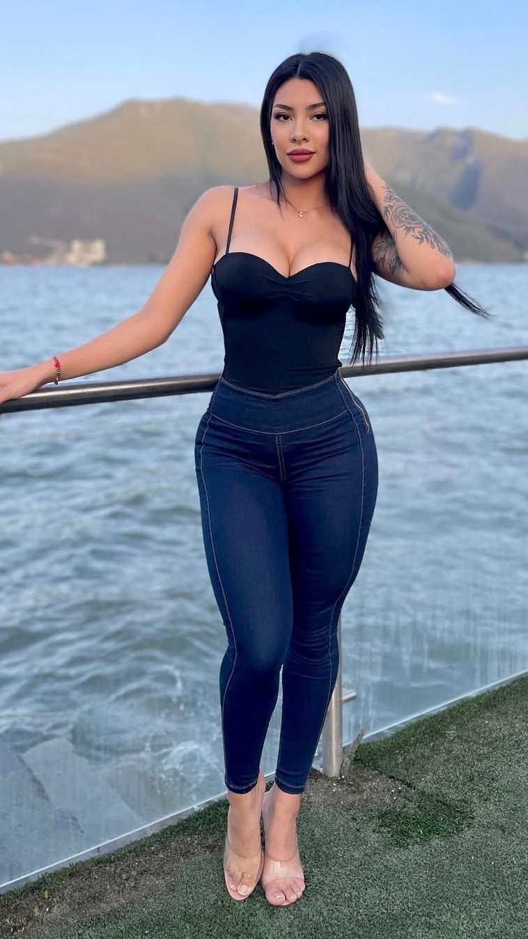 𝘾𝙊𝙇𝙊𝙈𝘽𝙄𝘼𝙉𝙊 𝘿𝙀 𝘾𝙄𝙀𝙍𝙍𝙀